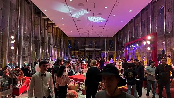 币圈惊魂夜：我的反向操作如何逆市狂赚
